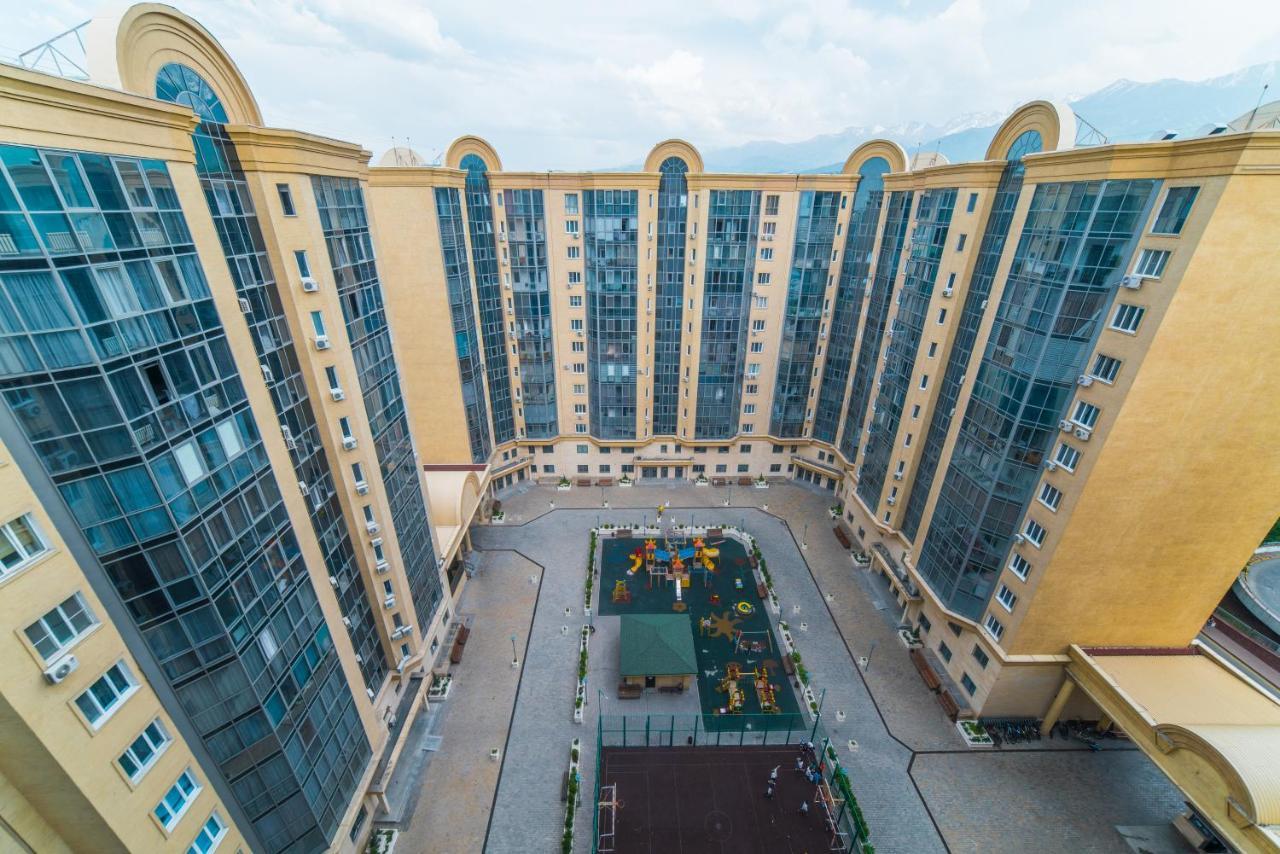 Hotel Manica Vavilon Almaty Exterior photo
